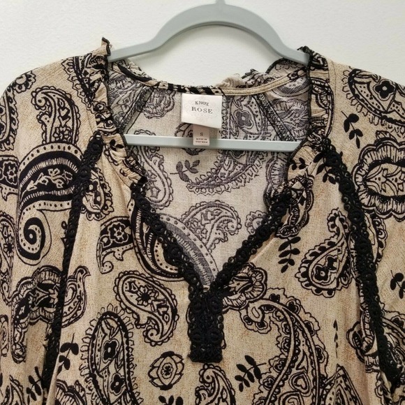 Knox Rose NWOT Floral Paisley Tunic Top Long Slv Beige Boho Lace Romantic Small - Picture 2 of 9